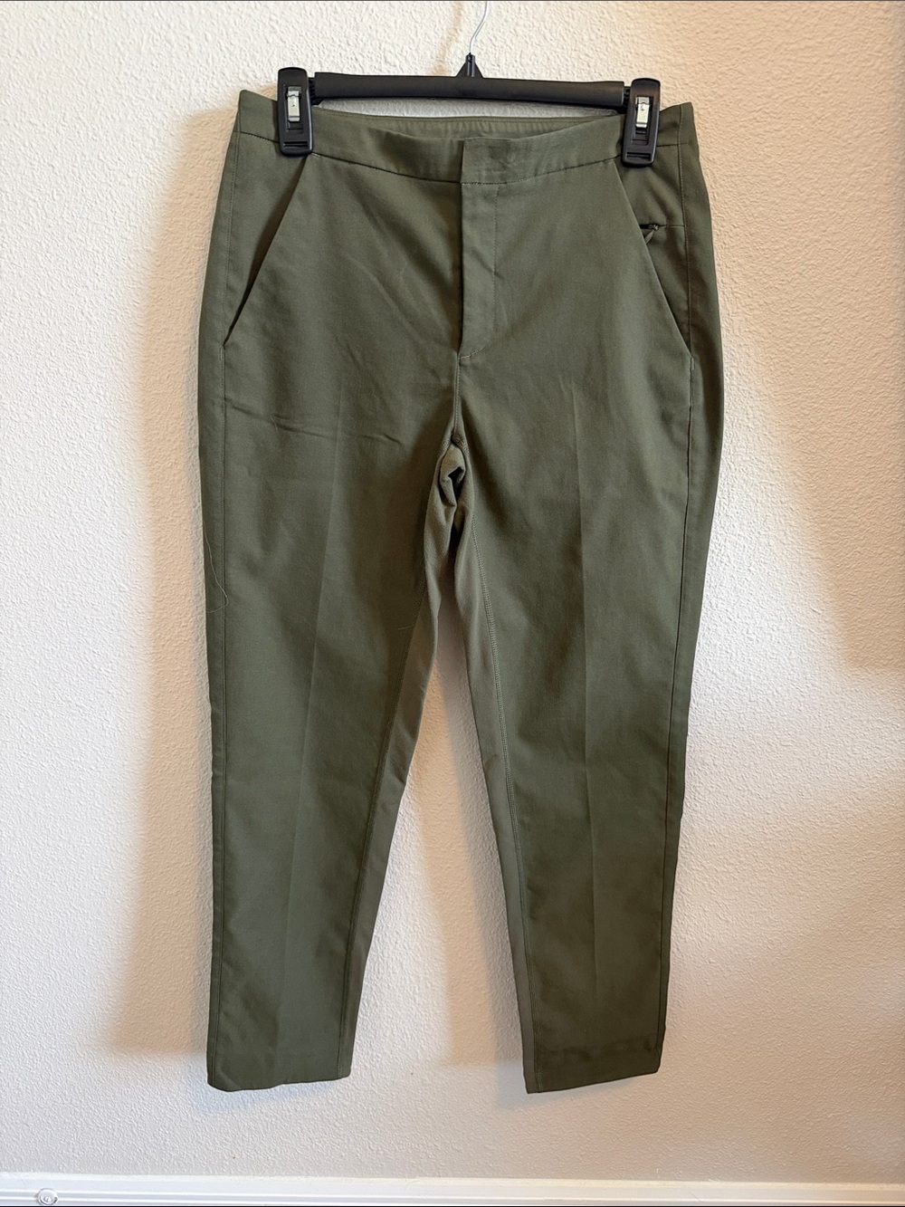 lululemon athletica womans Olive Chinos